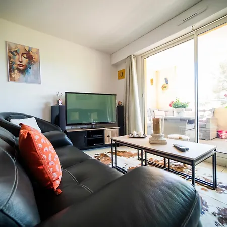 Apartment La Terrasse Du Golf - Piscine - Golf - Clim Nimes